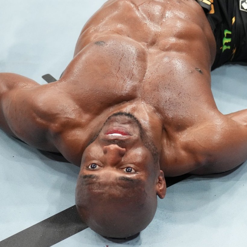 ufcontnt's tweet photo. One moment.

One second.

One head kick.

That's all it took for @Leon_edwardsmma to become the new UFC Welterweight Champion! 🏆 #UFC278 https://t.co/azfrOZCCG7