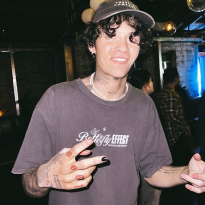 Slitely's tweet image. #NewProfilePic 

Bout time for an update 🪩