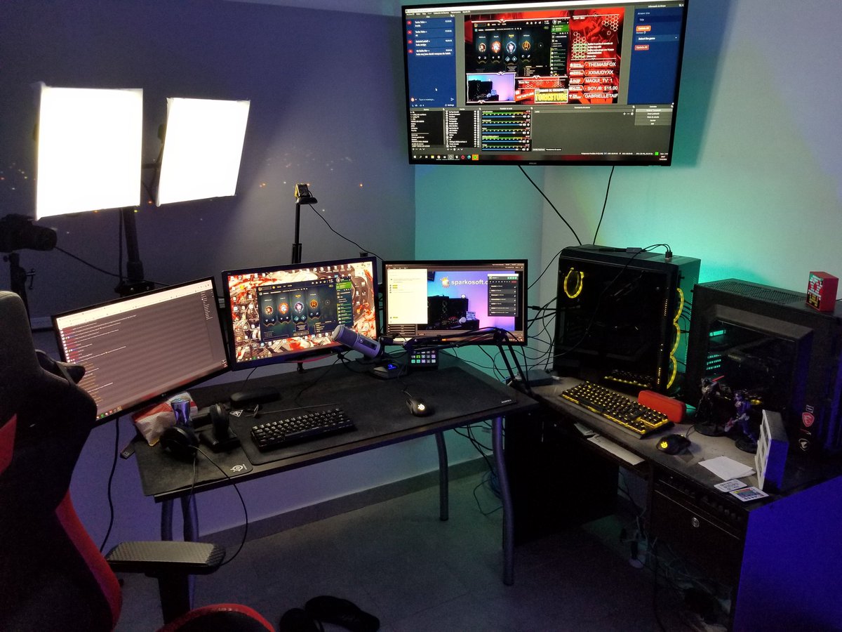 TorksTube's tweet photo. @Javier100998 Mi ex setup :') #mysetupvenezuela https://t.co/tS07TsBeBe