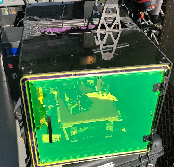 pyr0ball's tweet photo. @3D_Musketeers @igus_Inc @RustOleum @Krylon @starwars @lulzbot3D fun thing, I just picked one of those up at auction last week! Finally get a chance to try out my own sock for it :D https://t.co/a6U6RxmOLb