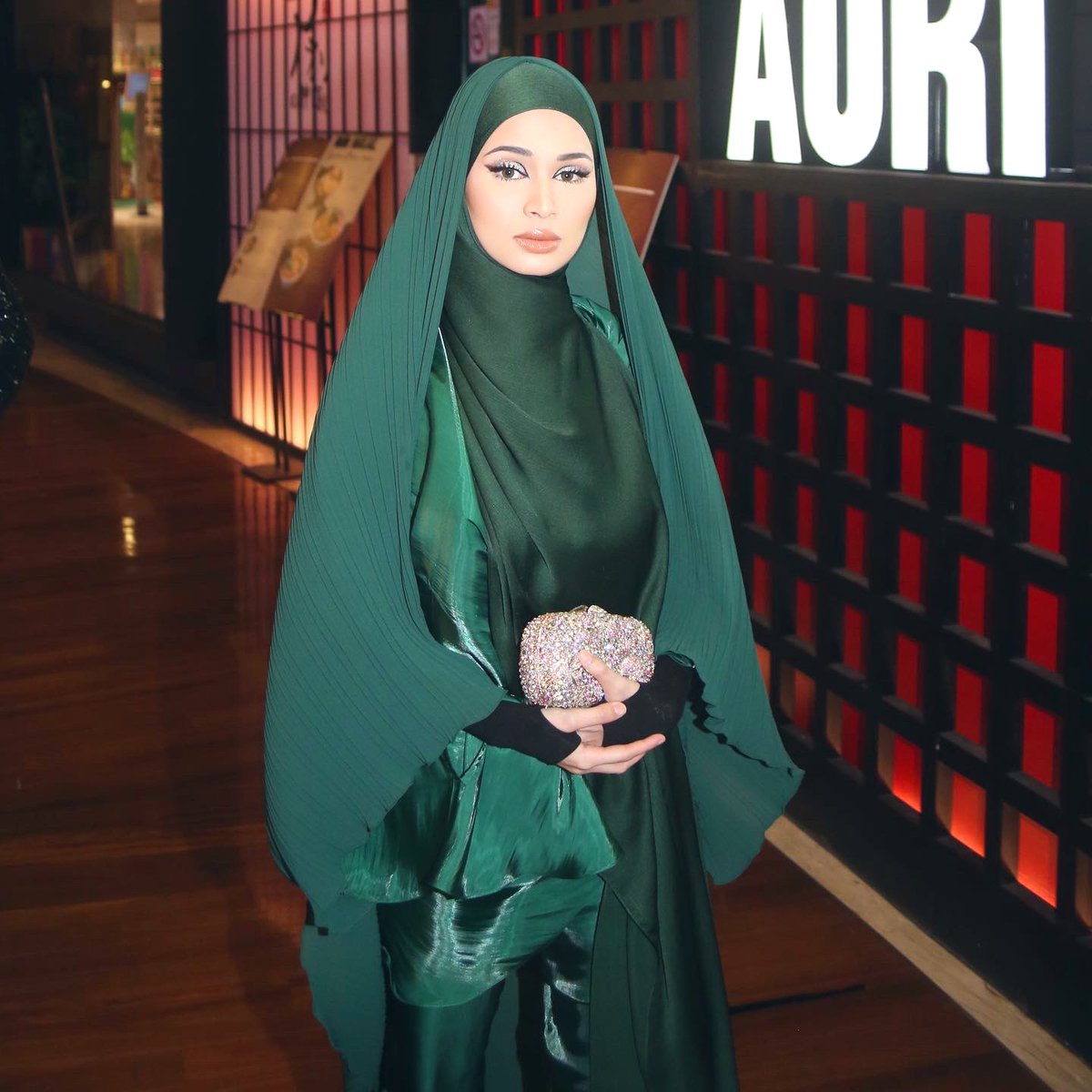 IzaraAishah's tweet photo. Alia Bastamam 2022 klfw. https://t.co/VzsNdimOUX