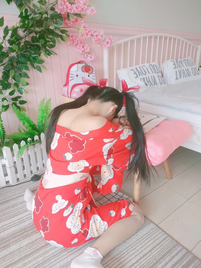 naichamml's tweet photo. I want to have sex with a little brother
   #广州线下 #广州 https://t.co/xea9LYIpTk