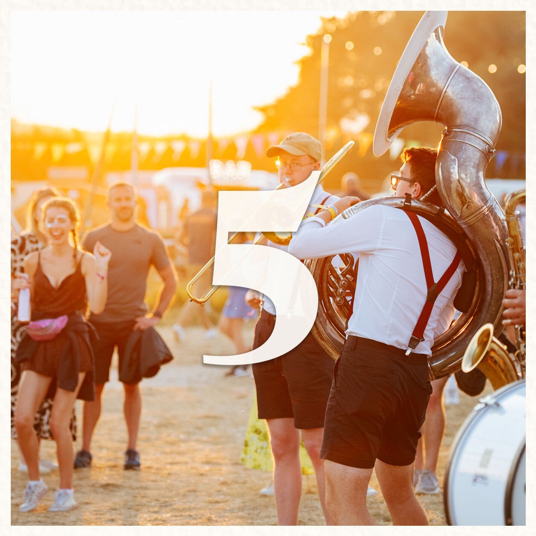 Only 5️⃣ days to go! 

If you're joining us on Sunday at #BigFeastival, here are top tips to navigating the farm and having the best day ever. We have also shared our Friday and Saturday Guides that you can peruse too 💌

🔗thebigfeastival.com/blog/bf-hqs-gu…

See you very soon...