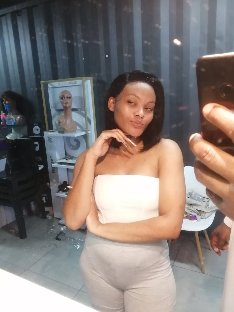 leo58815218's tweet photo. Good morning Everyone i do hair and Wigs 0610660695 https://t.co/nB5Y4j8UuQ