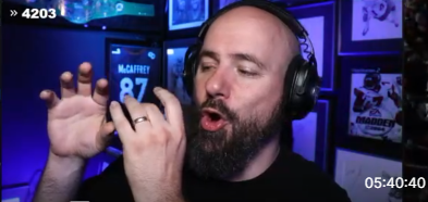 BigKep13's tweet photo. Where were you when @DubDotDUBBY "played the flute" on #BBW6 https://t.co/5Bu7O7VxmZ