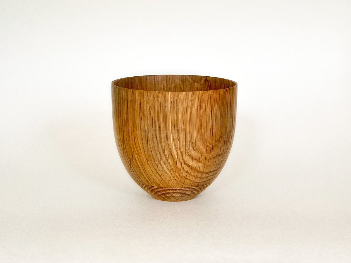 MSWoodturning's tweet image. Today`s play in the workshop. A simple Oak open form, turned to 2mm thick throughout. lightly detailed at the bottom. Finished in @BrandonBespoke wax oil. I hope you like, comments most welcome.  #ScottishCraftHour #blackisle #highlands #woodturning