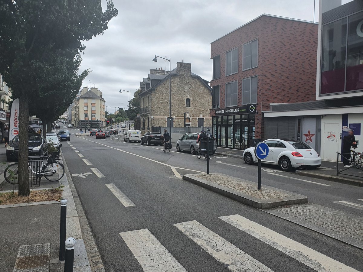 FixieRennais's tweet photo. 12h40 : 4 🚗
12h41 : 5 🚗 (+1)
12h43 : 5 🚗 (-1 / +1) https://t.co/cRtnBhjXf6