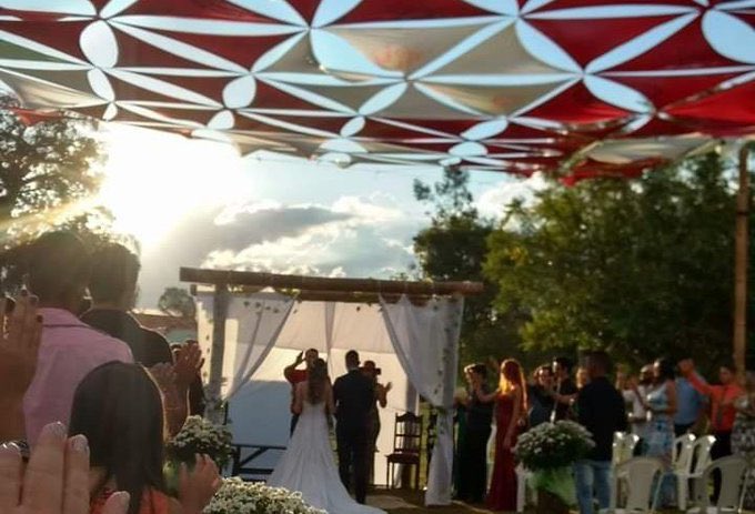 - hoje eu sonhei com você 
- eita, e como foi o sonho?
- ah, nada demais 

o sonho: