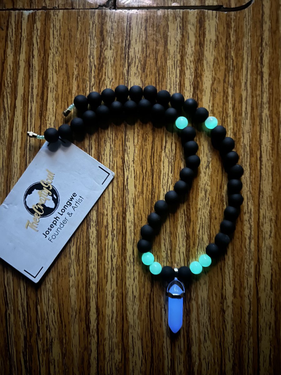 TheeCraftySoul's tweet photo. Mens Beaded Necklaces…

🏷K150 each 
🏷K180 for the glow in the dark.

Can be customized to your liking..

☎️WhatsApp  0969333667

📍Ndola, Countrywide Delivery 🚚 

#Zedtwitter https://t.co/NuoIrcE4nY