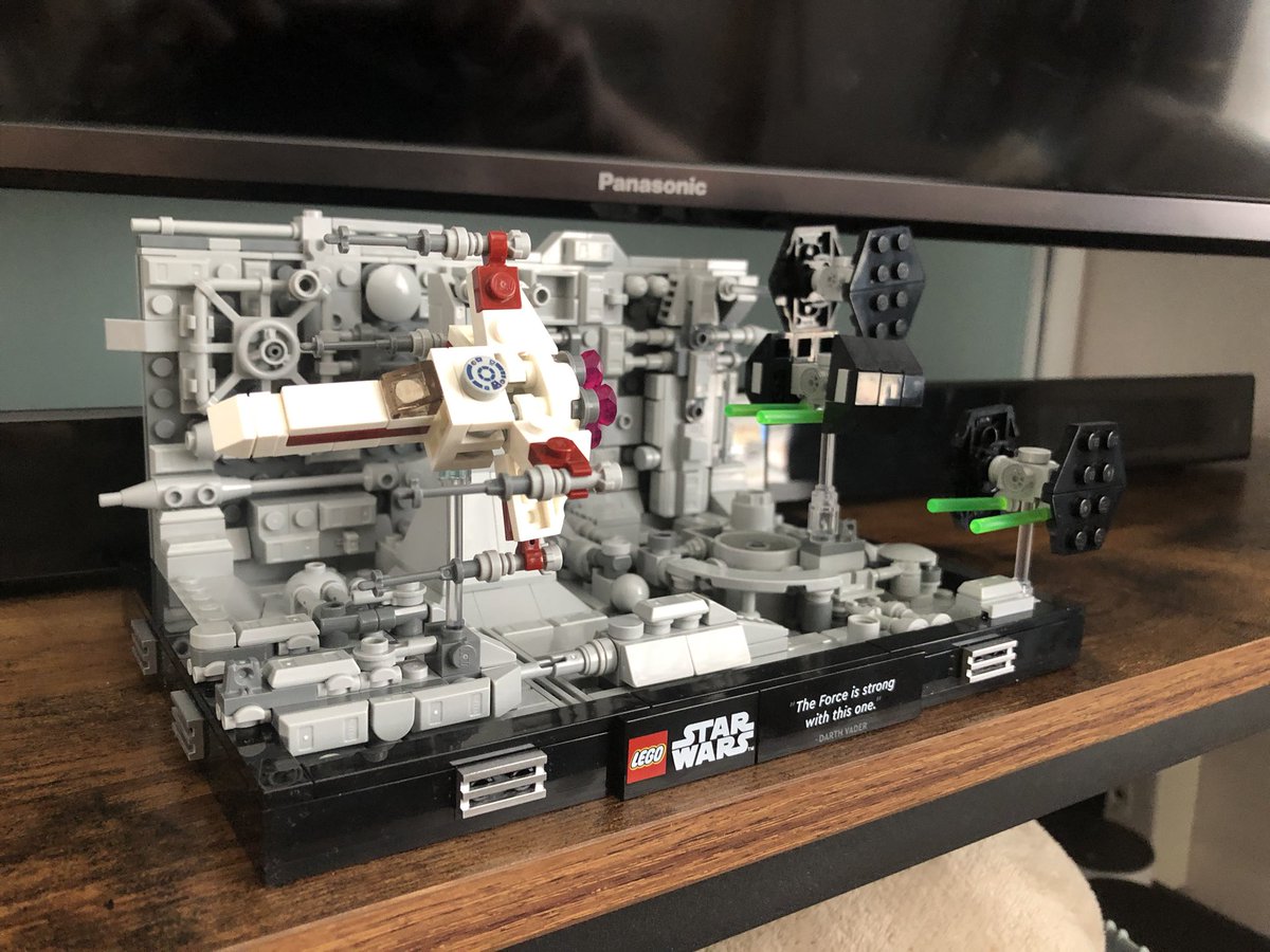 psmutd's tweet photo. My first @LEGO_Group diorama but it won’t be my last. These are brilliant!
#LEGO #AFOL #Efol https://t.co/gpMLVYptQo