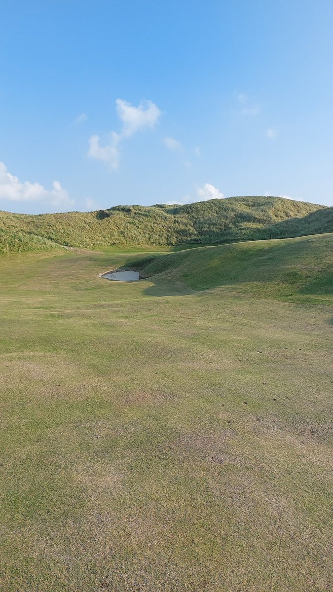 Fantastic few days at @PGA_Ireland Irish Championship 🏆 the weather was against us but course was set up really well. Well done to @CarneGolfLinks and all the staff. Course was it's usual great test. Hopefully we will be back next year and we get some weather.