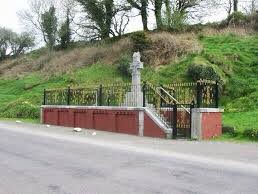 SenatorMarkDaly's tweet photo. Invited by the Chair of the Collins/Griffith Commemoration Society @lavelleireland @colgrifsociety to the ceremony in Glasnevin cemetery last Sunday as Cathaoirleach & attending Beal na Blath today to remember General Collins today https://t.co/6aRac7k4LD