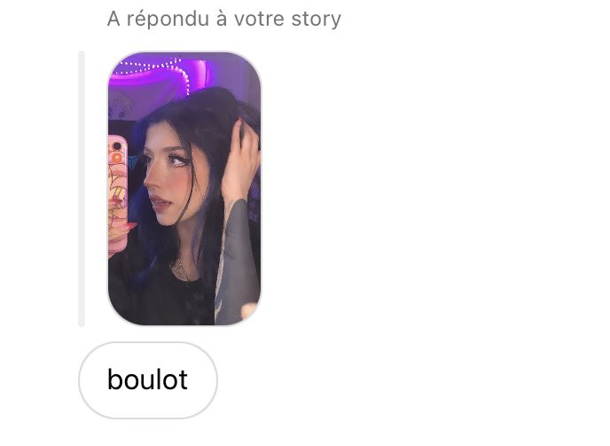 un inconnu sur internet vs mon mec dont jui follement amoureuse