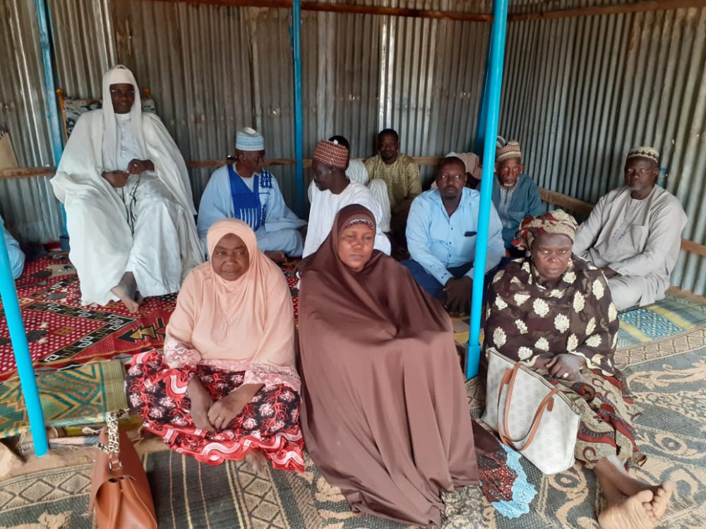 Mahaman Bachir Elh.Oumarou (@bachirumaru) on Twitter photo <a href="/PresidenceNiger/">Présidence du Niger</a> <a href="/Unicefniger/">UNICEF Niger</a> <a href="/unfpaniger/">UNFPA Niger</a> <a href="/MSP_Niger/">Ministère de la santé publique Niger</a> <a href="/EmilienneAssama/">Emilienne Assama</a> <a href="/AFD_France/">Agence Française de #Développement (AFD) 🇫🇷 🇪🇺</a> <a href="/POuagaPF/">Partenariat de Ouaga</a> <a href="/RJASRPFNiger/">Réseau JASRPF Niger</a> <a href="/FP2030Global/">FP2030</a>
ARDSES-Région de Zinder: Plaidoyers auprès des grands leaders champions sur"la lutte contre les VBG,la promotion de la scolarisation des filles/SR/PF. <a href="/PresidenceNiger/">Présidence du Niger</a> <a href="/Unicefniger/">UNICEF Niger</a> <a href="/unfpaniger/">UNFPA Niger</a> <a href="/MSP_Niger/">Ministère de la santé publique Niger</a> <a href="/EmilienneAssama/">Emilienne Assama</a> <a href="/AFD_France/">Agence Française de #Développement (AFD) 🇫🇷 🇪🇺</a> <a href="/POuagaPF/">Partenariat de Ouaga</a> <a href="/RJASRPFNiger/">Réseau JASRPF Niger</a> <a href="/FP2030Global/">FP2030</a>
ARDSES-Région de Zinder: Plaidoyers auprès des grands leaders champions sur"la lutte contre les VBG,la promotion de la scolarisation des filles/SR/PF.