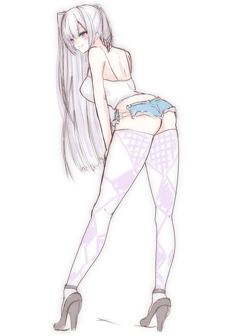 ホットパンツ合同用のお冬さんラフ
もっと食い込みを練習しなければ 