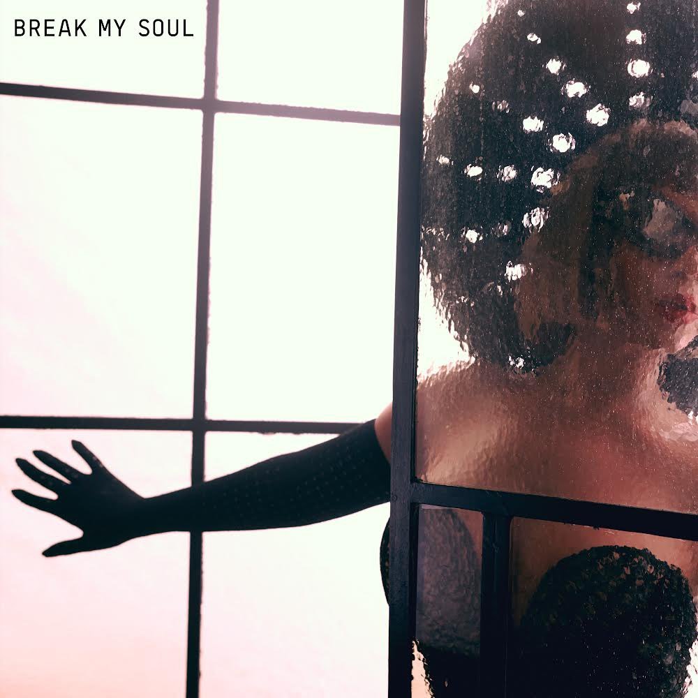 beycharts's tweet photo. .@Beyonce's "BREAK MY SOUL" (#9) surpasses @NICKIMINAJ's "Super Freaky Girl" as the highest charting female song on Apple Music Global in its 62nd day. https://t.co/puHmosyeTG