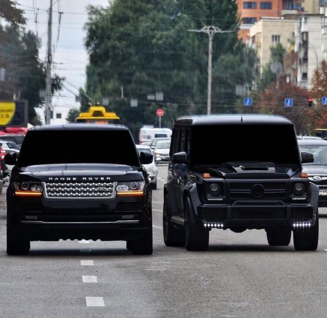 pallnandi's tweet image. Like for                               Retweet for 
Range Rover.                      G-wagon