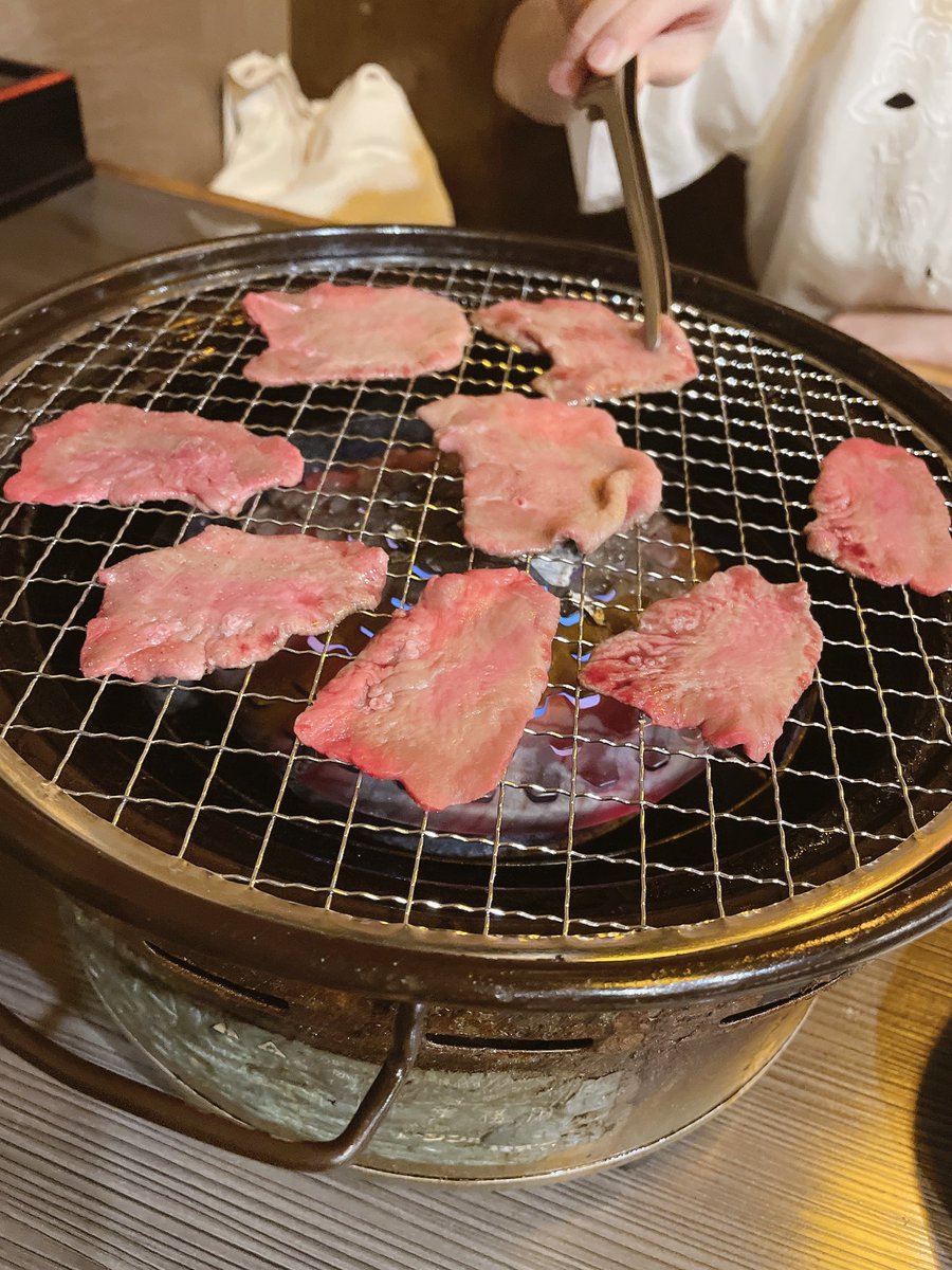 みなづきさんと神絵師になるべく焼肉アフター してきたー さすがのぐるなび評 シチコ 15ランド 16シー のイラスト みなづきさんと神絵師になるべく焼肉アフター してきたー さすがのぐるなび評 シチコ 15ランド 16シー のイラスト