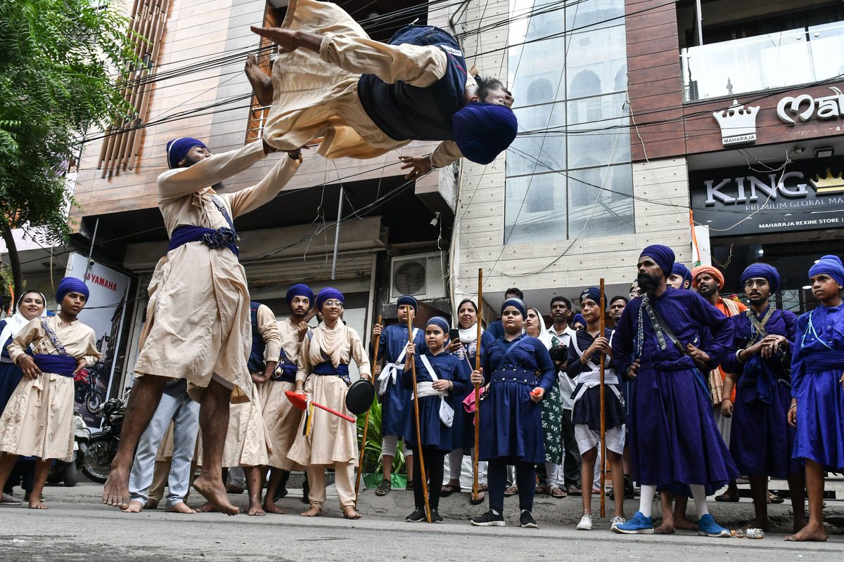 #gatka at #jangpura #gurudwara #srigurusinghsabha #tarvindersinghmarwah #gautamgambhir #bhogal #sikh #martialarts