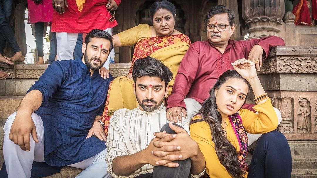 Best family in ott shows ❤️ Dwivedi family ❤️
#Gharwaapsi #GharWaapsiOnHotstar @DisneyPlusHS @DiceMediaIndia @v_vishal13 @AtulShree62 #AnushkaKaushik #Saad #VibhaChibber