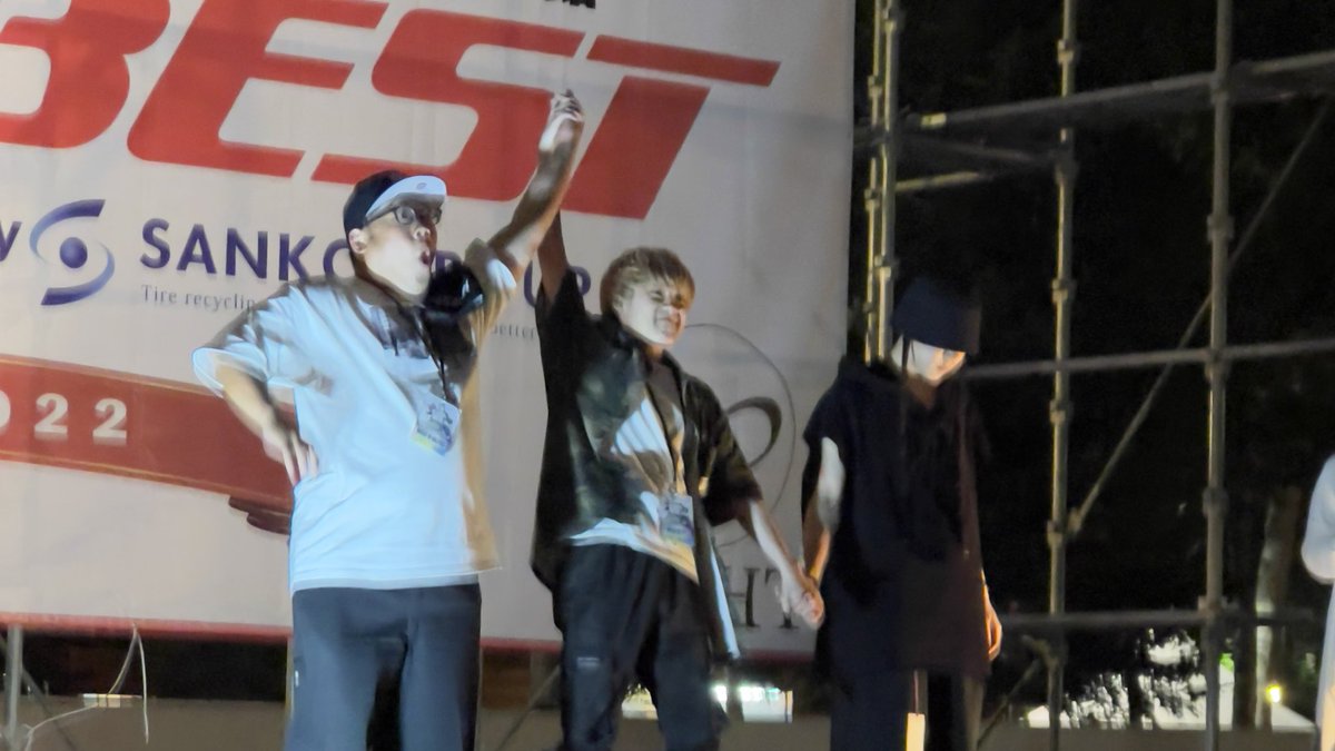 Borderless_HBB's tweet photo. 【決勝結果発表】
決勝はNERF vs CoLoAの2人でした。

見事勝利し優勝したのは、NERF！！
敗者復活当日予選にて2位通過、そのまま優勝まで上り詰め見事下克上達成！

おふたりともお疲れ様でした！
優勝したNERFさん、本当におめでとうございます🎉㊗️🎉㊗️ https://t.co/ZhM8Q3okQx