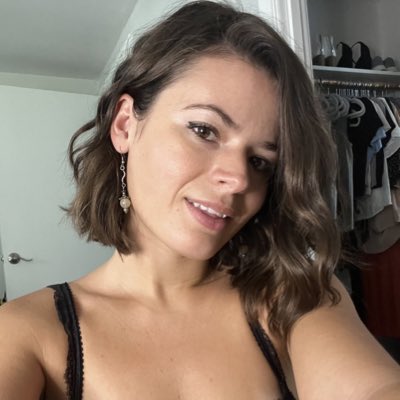 Dharma Jones🌹(BDAY 8/29) on Twitter: "#NewProfilePic for 3K followers 👏