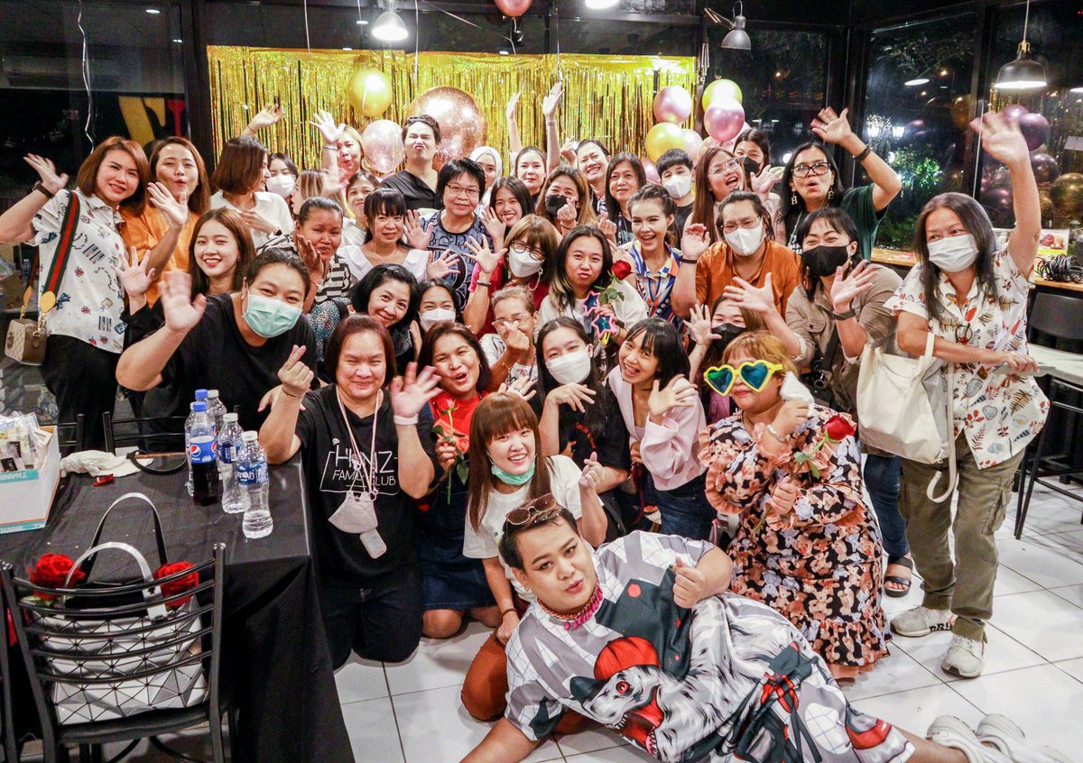 HunzHomePantip's tweet photo. ความอบอุ่นยังเหมือนเดิม ไว้มาเจอกันอีกนะ 🥰💕

#คิดถึงจังมาเจอหน่อย
#HFC #HunzFamilyClub #HunzIPH @Hunz_IPH 
@ALL4HunZ @HunzLoveLight @HunzWivesClub @Hunzts8_FC https://t.co/M7qPXwepFT