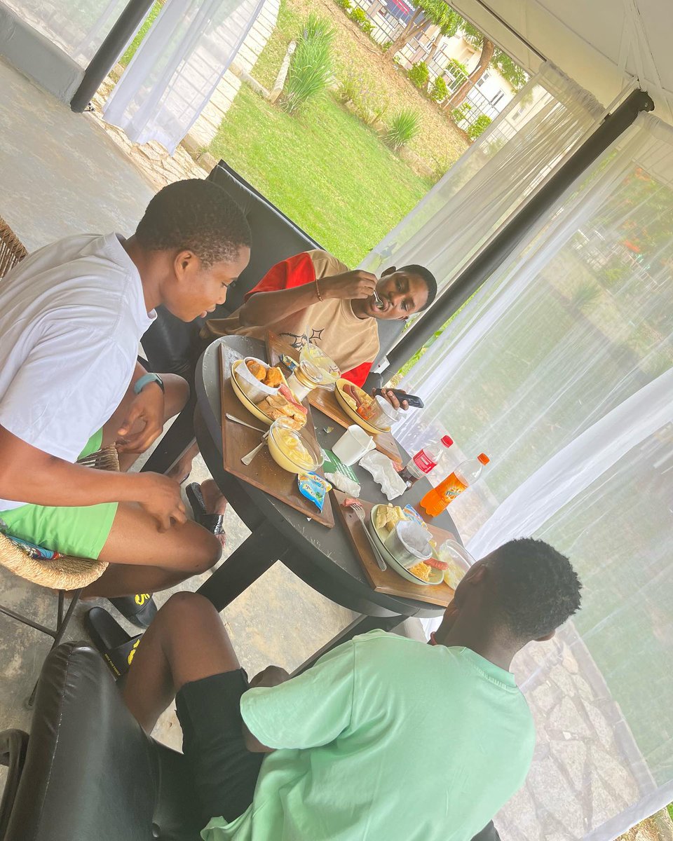 akara_cafe's tweet photo. #AfterChurchFlow #AkaraCafe https://t.co/uL8rhw9801