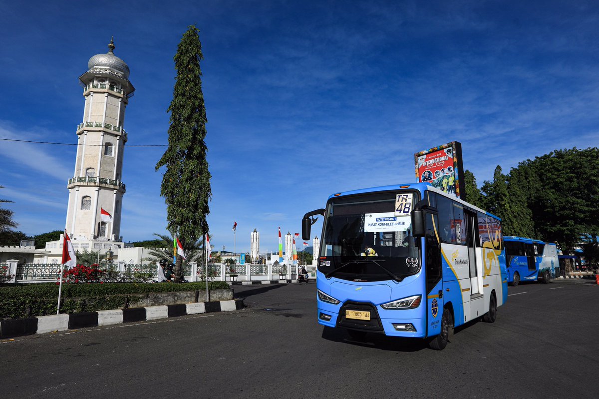 Salam #RakanModa!
Dishub Aceh bersama <a href="/aceh_disbudpar/">Disbudpar Aceh</a> melakukan uji coba layanan #TransWisata ke sejumlah destinasi wisata di Banda Aceh dan Aceh Besar.