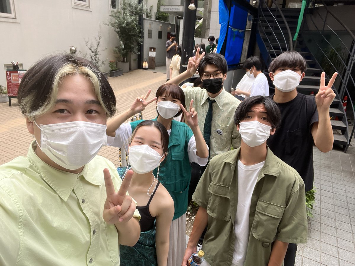 🌜ユニツキ🌛@青山月見ル君想フ

8月20日 ユニツキに出演させていただきました！！

とても楽しく、勉強になるイベントでした🙌
関係者の皆様ありがとうございました！

※ 演奏動画は後ほど投稿いたします！

#ユニツキ #ハイ・ライト