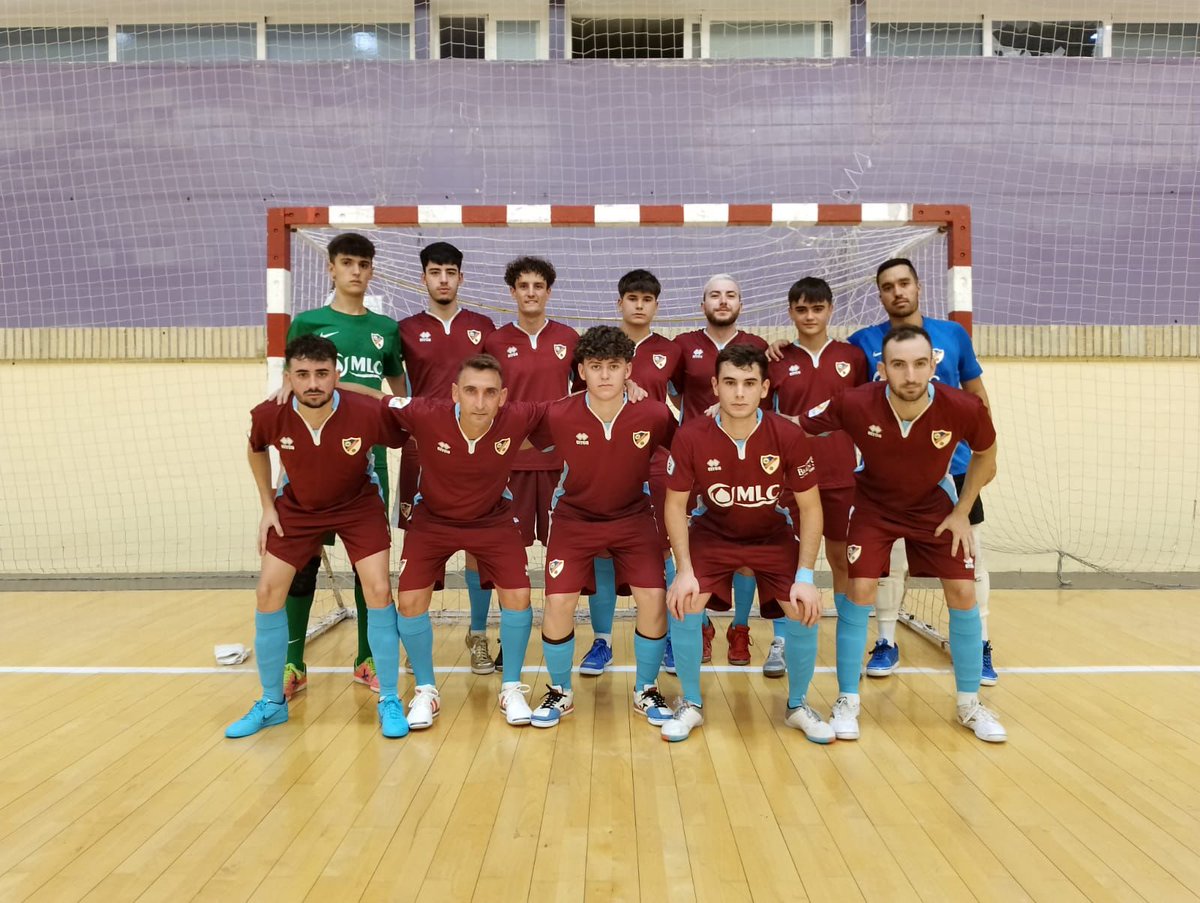 🔵 #PretemporadaAzulillaFUTSAL

Primer partido de preparación con empate a 4 🆚 <a href="/JaenFS/">Jaén Paraíso Interior FS</a> Juvenil de División de Honor.🤝🏻

5 juveniles azulillos, 3 de primer año, debutaron con el primer equipo.🔝

¡Seguimos trabajando!💪🏻🟦

#ElLinaresEresTÚ 💙