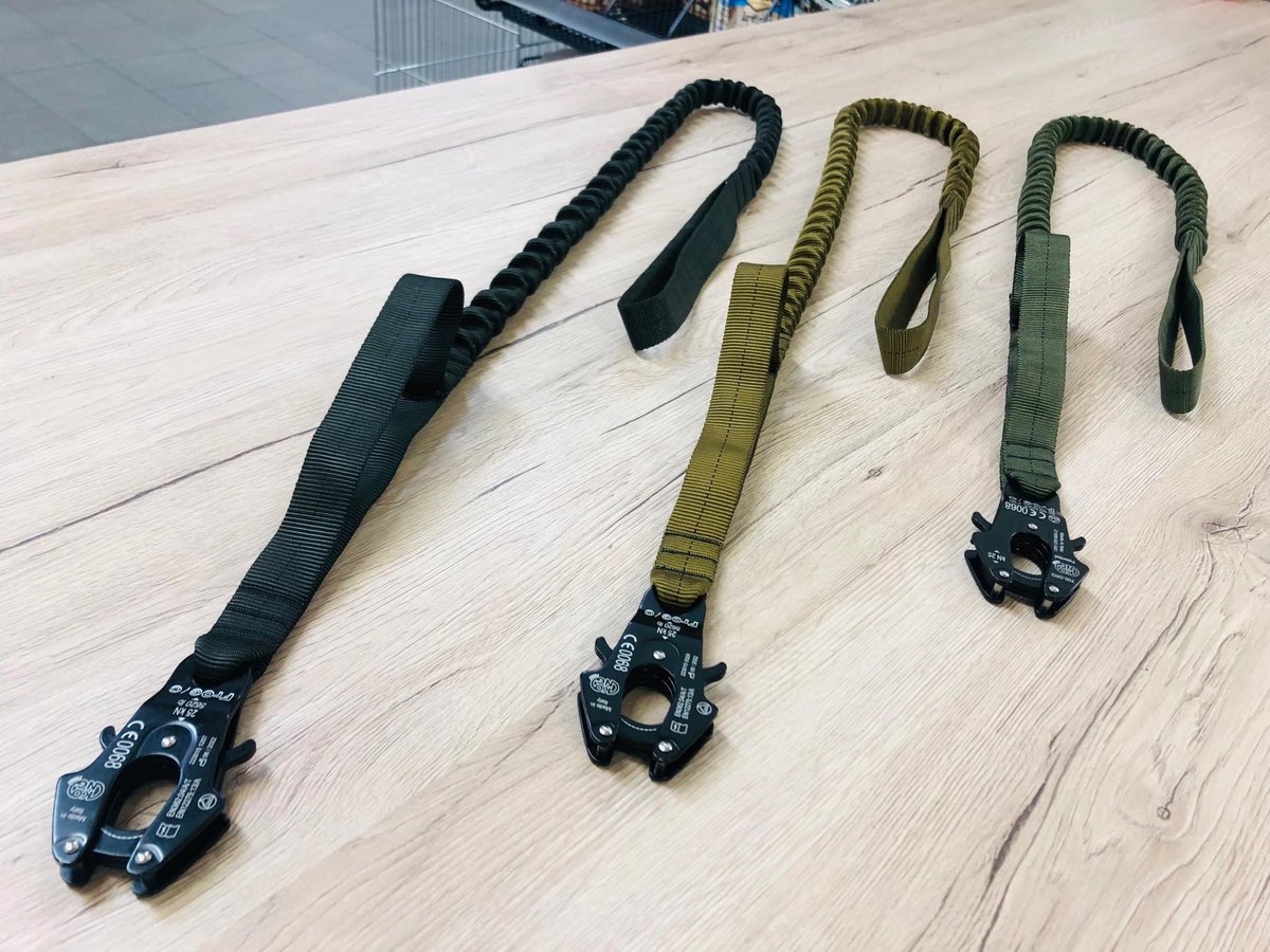 Hundsladen's tweet photo. Jetzt neu im Sortiment, Leinen mit Expander 🙂
Wie immer aus robusten MilSpec Schlauchgurt und original Kong Frog.

#hundsladen #hundesport #hundeschule #hundeleine https://t.co/92asZj4e2r