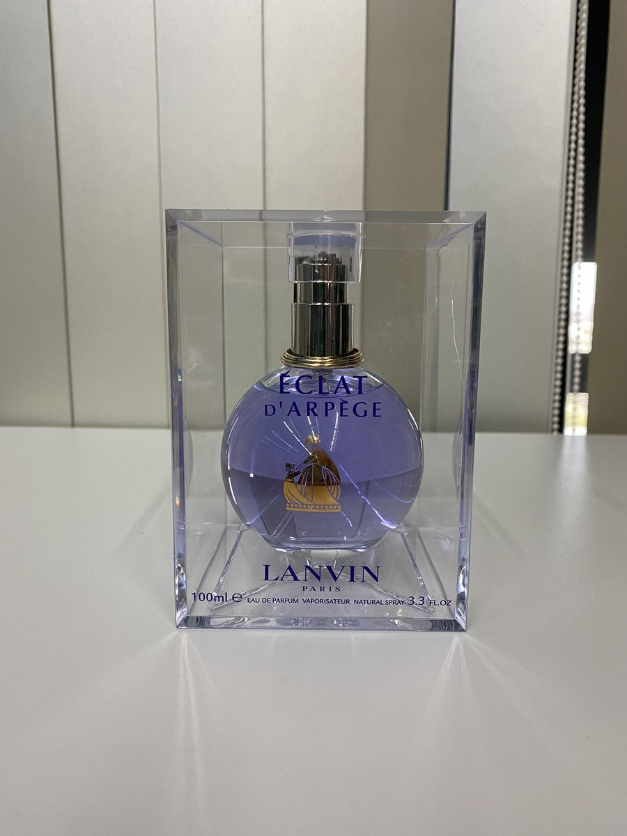 แบ่งขาย LANVIN Eclat d'arpege EDP 
ขนาด 2 ml 120 บาท
ขนาด 5 ml 150 บาท
ขนาด 10 ml 250 บาท
ค่าส่ง 40
สนใจ inbox หรือ จิ้มลิงก์หน้าbio
.
.
.
#น้ำหอม #น้ำหอมแบ่งขาย #แบ่งขายน้ำหอม #น้ำหอมแท้ #น้ำหอมแบรนด์เนมแท้ #น้ำหอมlanvin