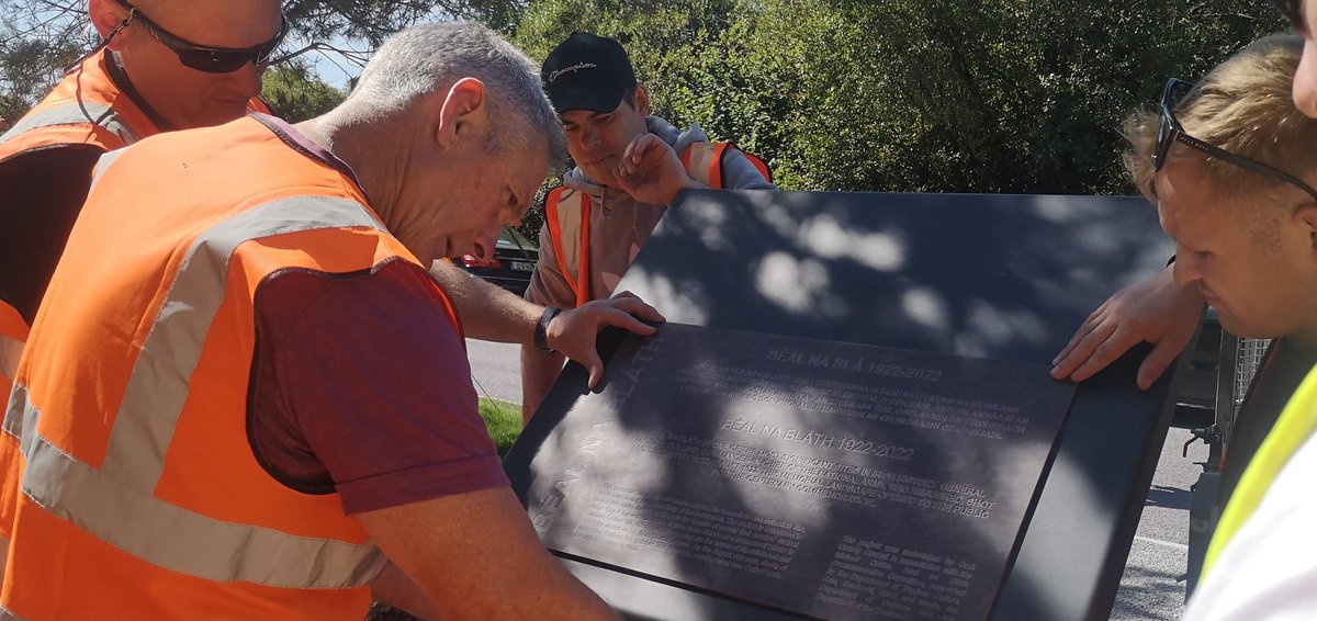 Staff from @ValSlate fitting an inscribed slate panel at #BealNaBlath last week. We also supplied 32 large stone blocks and inscribed paving slabs for the new monument setting. Delighted to have been involved in this project with inspirational @Giulia_Vallone and @stwarchitects.