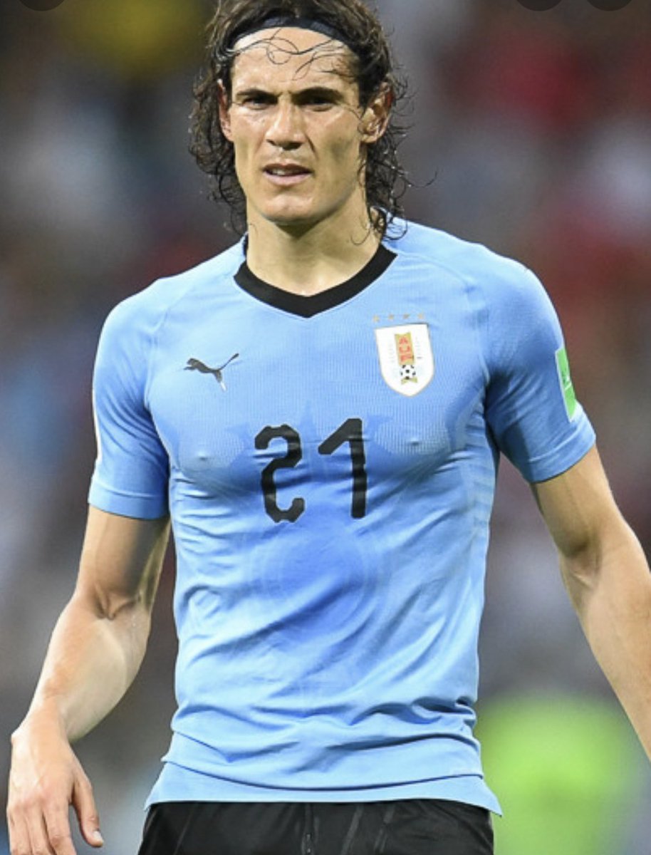 Si lo quieres retuitea hasta que le llegue a él AL OBJETIVO 🎯 <a href="/ECavaniOfficial/">Edi Cavani Official</a> <a href="/valenciacf/">Valencia CF</a>