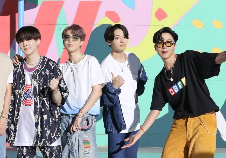 👑🥳

#2YearWithDynamite  #BTS #방탄소년단