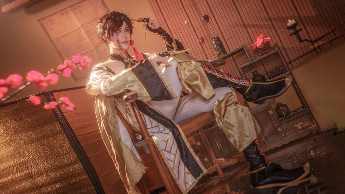 kira_cosplayer's tweet photo. “朕之所坐,皆为龙椅”
#WeekendofRagnarok
#ror_anime
#終末のワルキューレ
#RecordofRagnarok https://t.co/cvQRYOzWoM