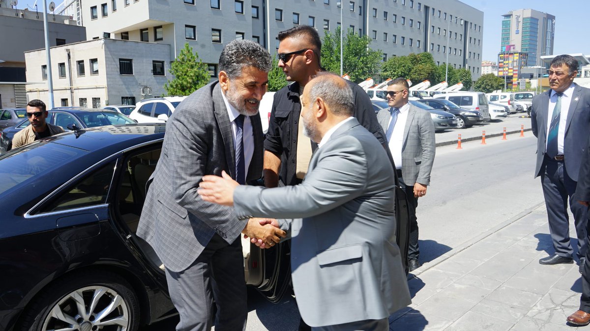 alptug_tr's tweet photo. Milli Yol Partisi Kayseri Olağan Kongresi Büyük Bir Katılımla Gerçekleştirildi.
Kongreye Muhsin Başkanımızın Ağabeyi Yusuf Yazıcıoğlu'da Katıldı.

#MilliYolPartisi
#MuhsinYazıcıoğlu
#YusufYazıcıoğlu
#RemziÇayır
#AliSaraçoğlu
#MustafaKara
#SerhadÖzdamar https://t.co/p9EYbv4sX1