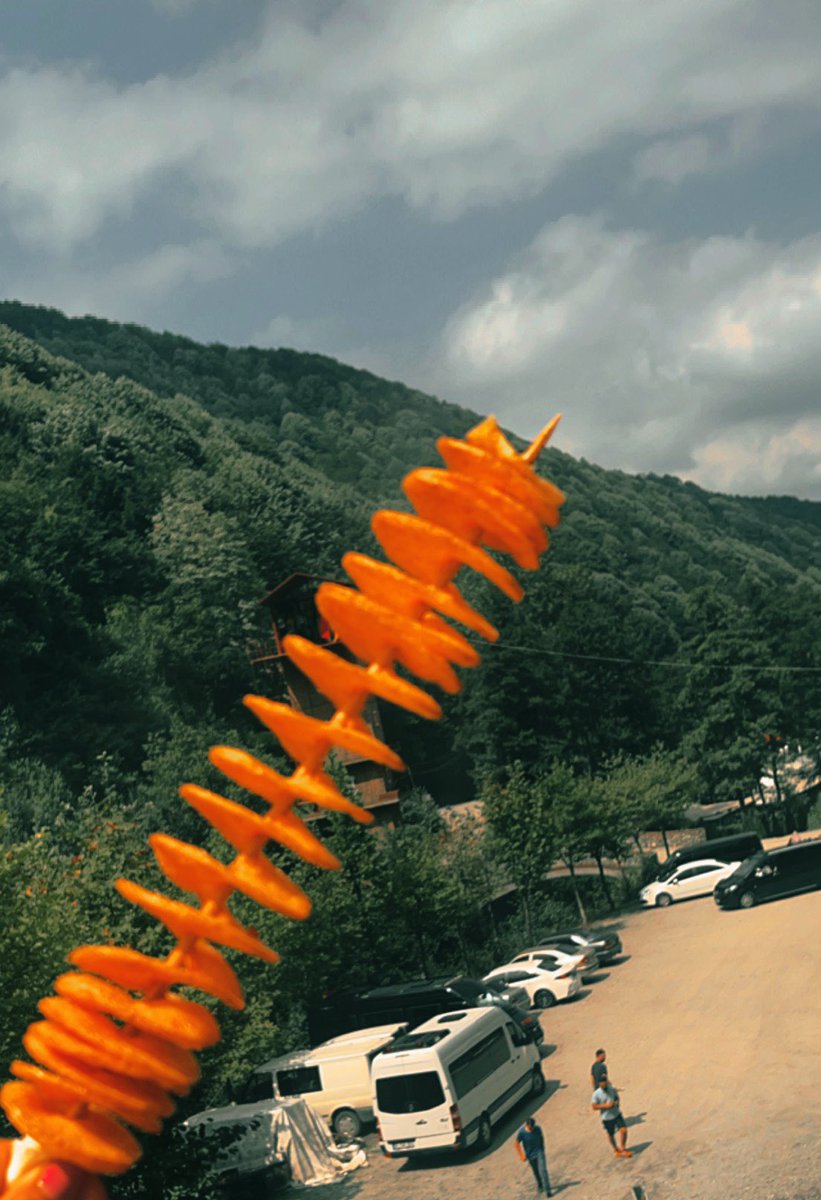 -

الحياة جميلة دائماً ، 
طالما تهتم بتحسين مزاجِك 💛

-#مساء_الخير