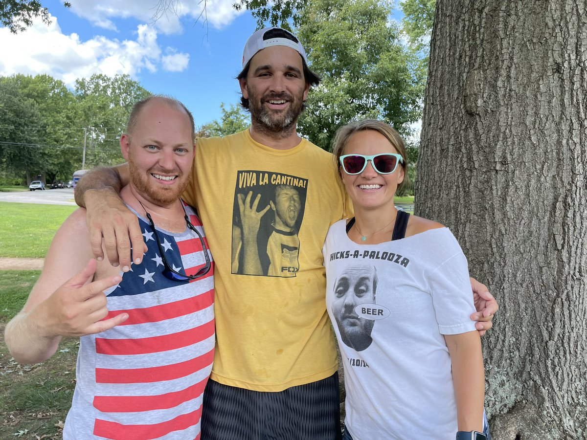 JHicks804's tweet photo. @TheFLOOG_FF FLOOG Fest 2022 was amazing! Events all day and a live #FantasyFootball auction draft! https://t.co/y4o5JC3Npx
