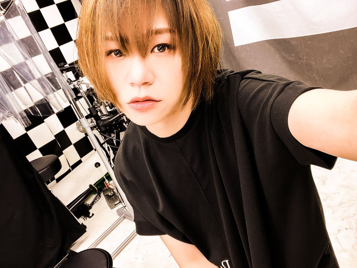サイズ交換OK】 DEZERT みやこ推しTシャツ ミュージシャン