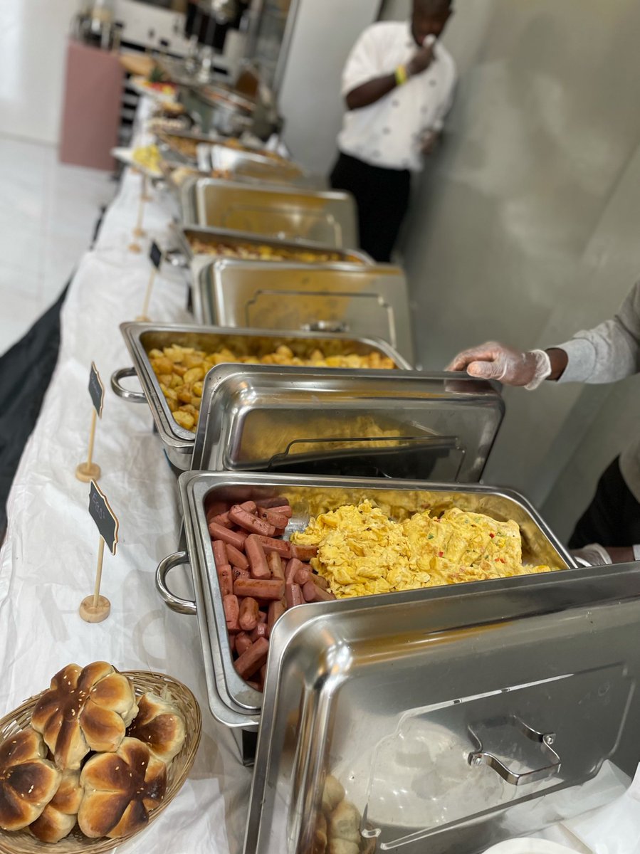 It’s Taaw Brunch Day 🎊 3572795 1pm to 4pm. Dine-In: D850 / take-away D950 ✨ Your tastebuds will thank you ☺️ 

Menu:
Eggs 
Sausages
Baked beans

Taaw wings 
Chicken Afra
Philly cheesesteak mini wrap
Lasagna 
Roasted Potatoes 

Local juice
Dessert choice
Fruit

See you 😉