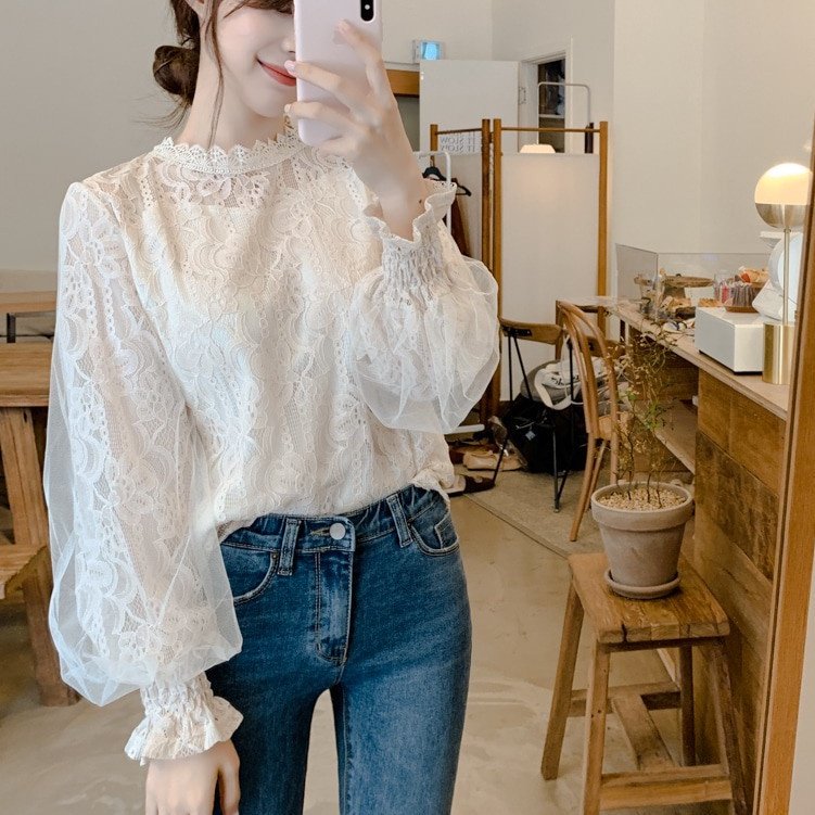 noturaff's tweet photo. Blouse Korean 
Under 100k🥺
Motif detailsnya cuantikkk bgtt
Pilihan warnanya ada black, beige, white🌺
Link produk https://t.co/f9tWxxEMRS https://t.co/tYvQUB5cpm