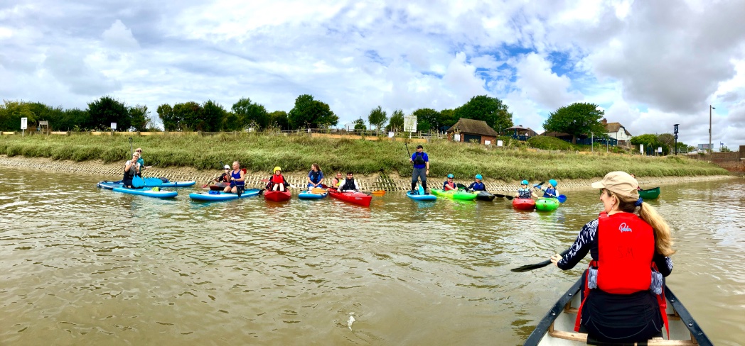 homewood_s's tweet photo. Had a great time giving a nature talk to the Cuckmere Valley canoe club today!
#canoeing #kyaking #paddleboarding #naturelovers #steveswalksandtalks https://t.co/609cZRwsxI