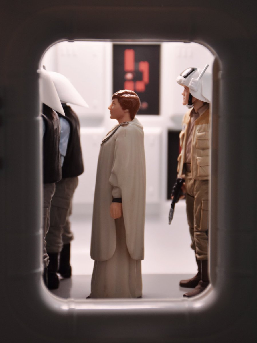 Mon Mothma Onboard 

#readfivestandingby #kenner #hasbro #starwars375 #starwarspics #toyphotography #hasbrostarwars #MonMothma #starwars #troopers #rebelfleet #rebelfleettrooper #rebels #tantive #TantiveIV #figurecollector #toyphotographer #starwarsfigures #starwars #starwarstoys