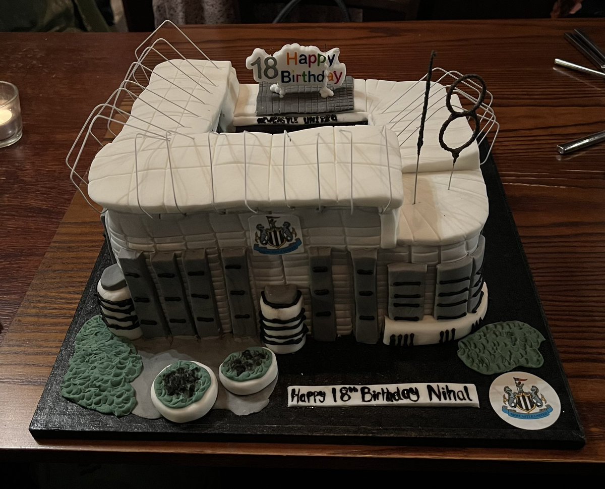18 birthday celebrations, love the cake. <a href="/ghodoussi/">Mehrdad Ghodoussi</a> <a href="/ToonPolls/">Toon Polls</a> <a href="/ToonMouthTyne/">𝗠𝗼𝘂𝘁𝗵 𝗼𝗳 𝘁𝗵𝗲 𝗧𝘆𝗻𝗲 #NUFC</a> <a href="/jamiereuben/">Jamie Reuben</a> <a href="/NUFC/">Newcastle United</a>  #NUFC