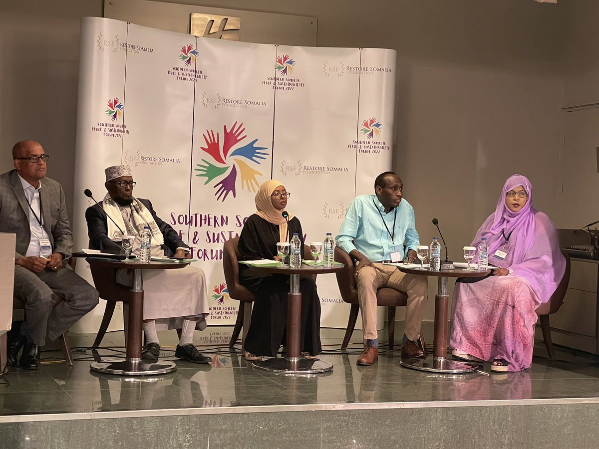 Ibraahinkey's tweet photo. Strategies for educational development:

Moderator/Presenter Dr. Abdullahi Sheikh Begadi.

1. Dr. Ahmed Abdilatif, Nairobi University 
2. Dr. Mohamed Ibrahim, Economist
3. Dr. Hassan Ibrahim, OBGYN Austria 
4. @DrsMarian , Medical Student Turkey
5. Nimco Isack, Social Activist. https://t.co/gWVP4HXvF7