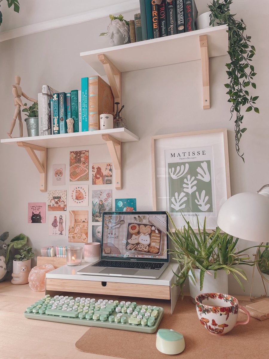 Eloise 🍂 tweet media