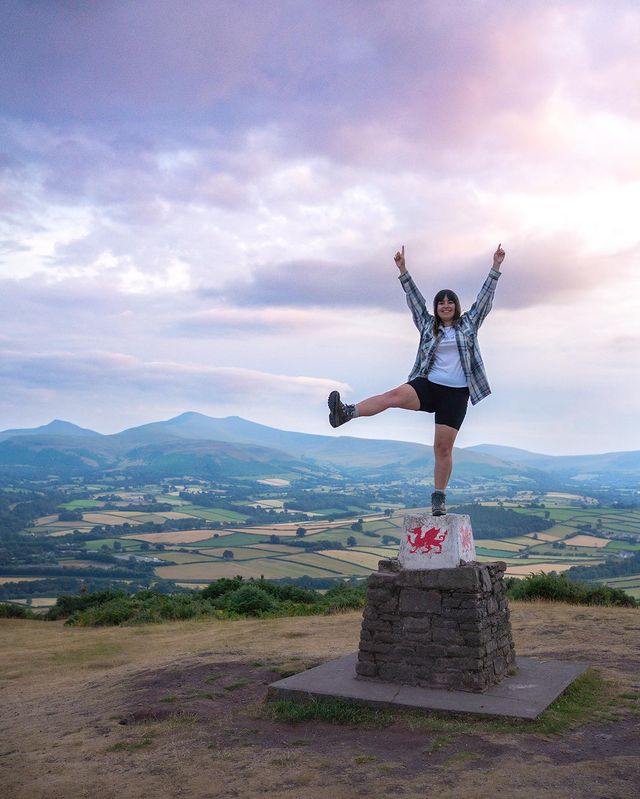 They made it! Use #explorebreconbeacons to be featured 📷© @walkingwithlauren