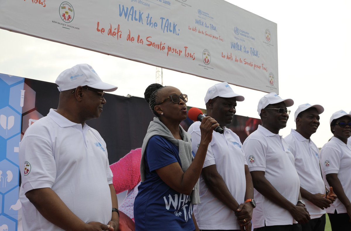 Diallo_FBT's tweet photo. Une activité sportive régulière comme la marche nous protège des maladies non transmissibles comme le diabète, le cancer, les maladies cardiovasculaires et respiratoires.
Merci Dr @AissataBASIDIBE, à @GouvTg , @OMS_Afrique ,@OMSTogo @WHO aux partenaires...
#WalkTheTalk #RC72AFRO https://t.co/JvMtPNqcAB